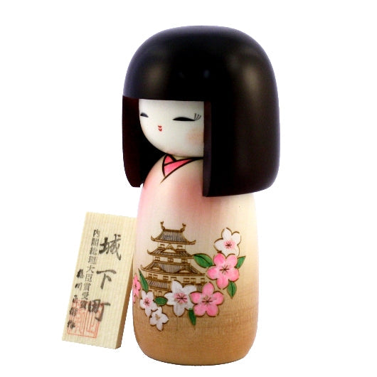 Kokeshi z miasta-zamku
